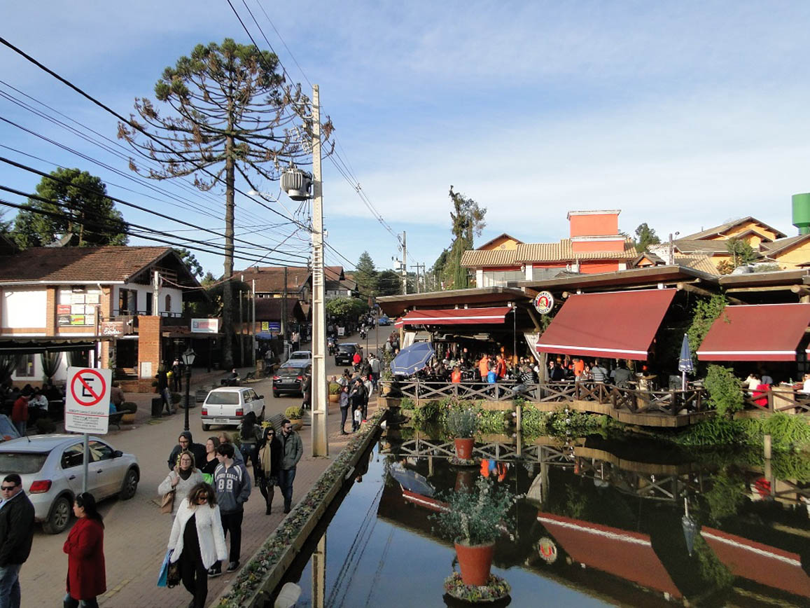 Avenida Monte Verde_AHPMV_Divulgacao.jpg (336 KB)
